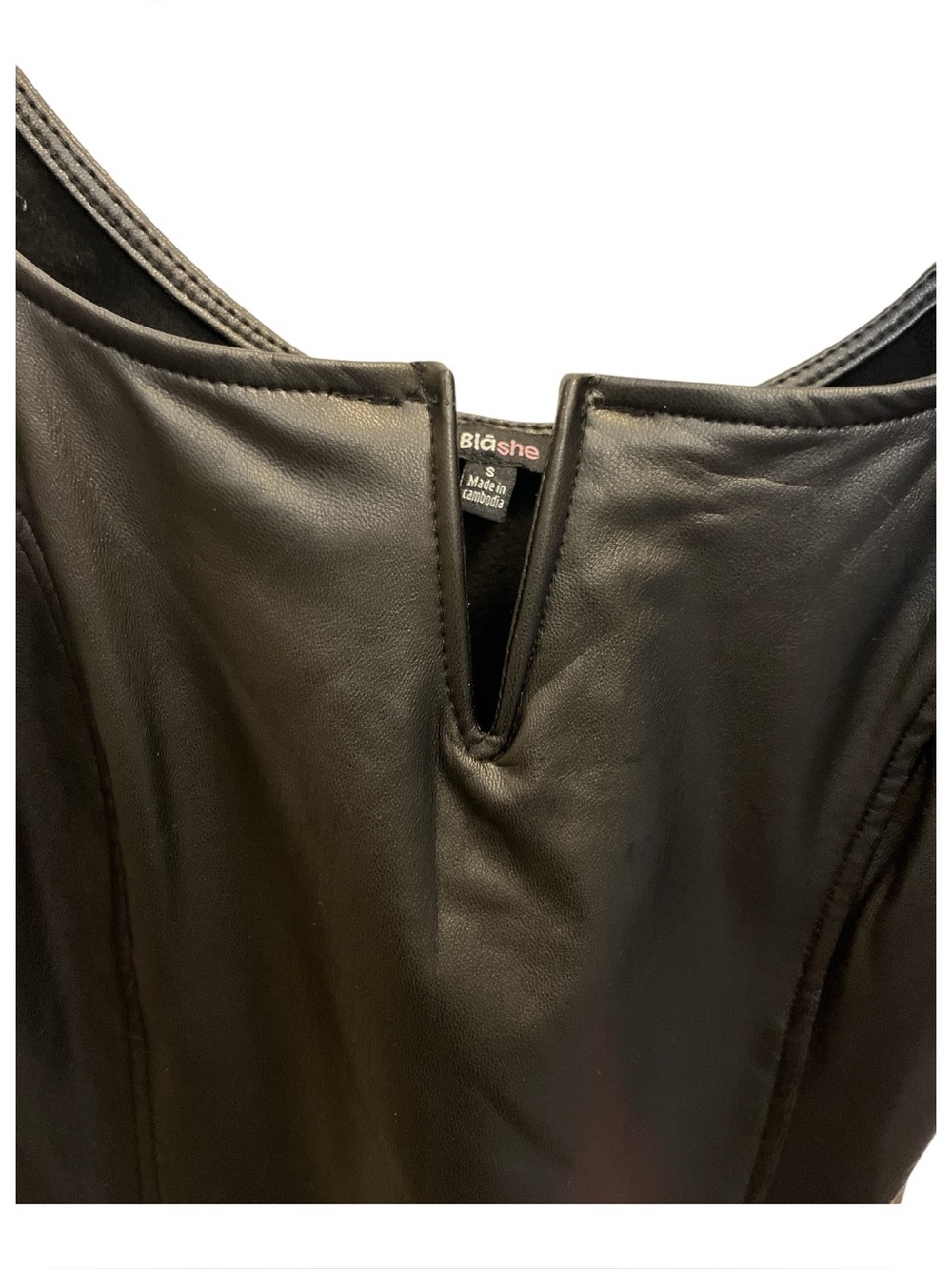 Blashe Black Faux Leather Puff Sleeve Snap Crotch Thong Bodysuit NWT - Picture 4 of 4